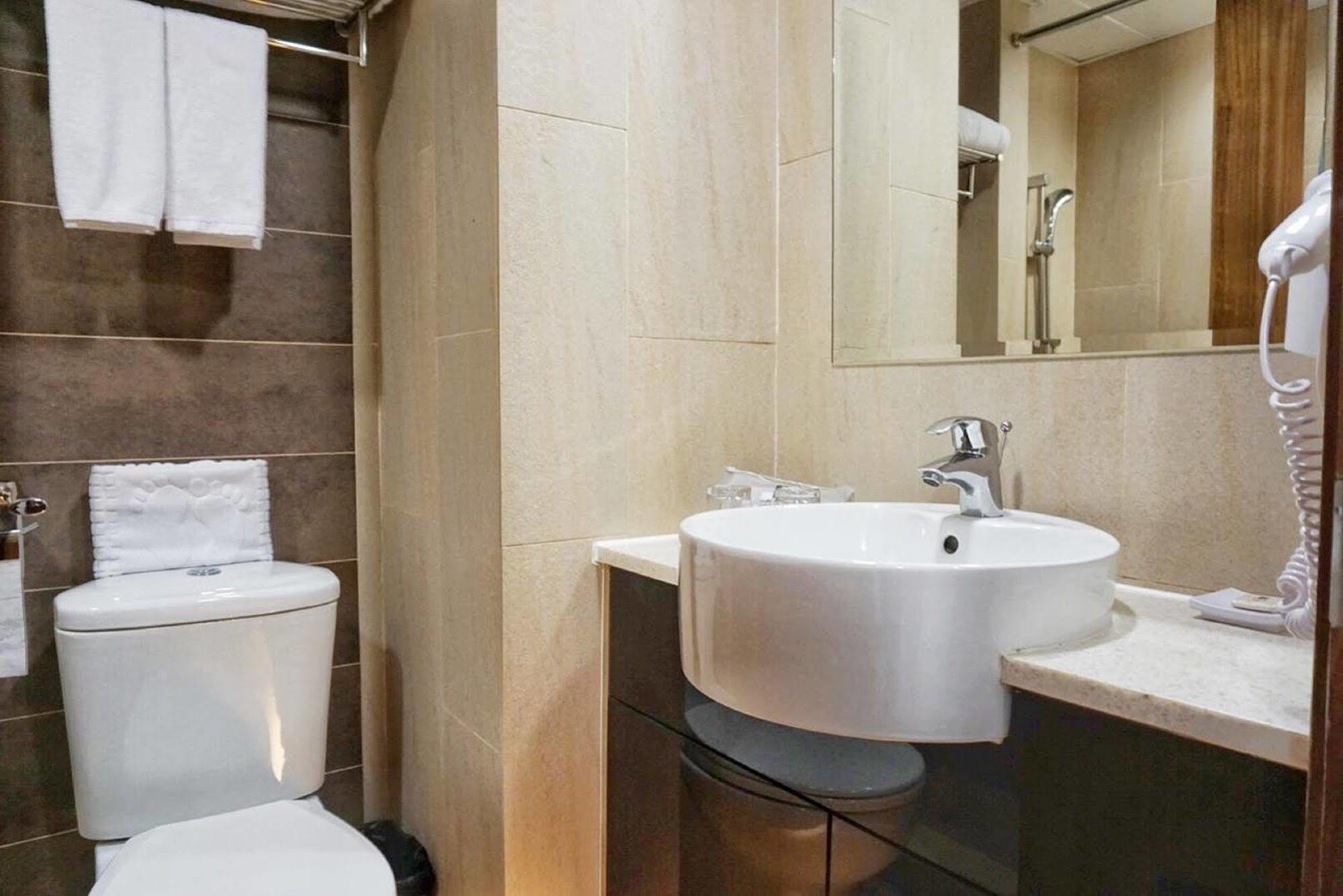 Khách sạn H1 3*
